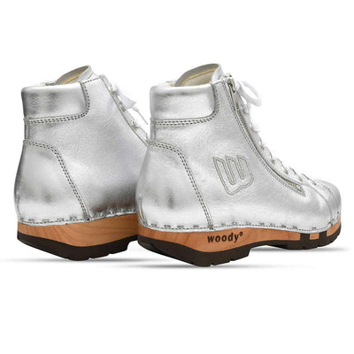 [Silber] Roxy Clogs Damen Sneaker Silber von woody Schuhe. Clogs Damen, Damen Sneakers. roxy, clog sneakers für damen mit hohem schaft und biegsamer nachhaltiger holzsohle, farbe: silber (glattleder), holzclogs woody, woody schuhe, woody shoes, handgemachte holzschuhe aus österreich, kärnten