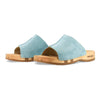anja-farbe: baby-blue_clogs pantoletten damen mit biegsamer nachhaltiger weidenholzsohle, holzclogs woody, woody schuhe, woody shoes, handgemachte holzschuhe aus österreich, kärnten