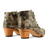 [Noirgold] anne clog stiefelette damen anne woody holzschuhe. ankle boots gefüttert, damenstiefel, stiefel, damenclogs mit flexibler, biegsamer holzsohle. holzclogs, clogs damen knöchel stiefel, damen clogs mit fussbett. ankleboots holz schuhe, holzclog, holzschuhe kaufen, farbe: noirgold (gold mit schwarzen cracks)