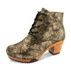 [Noirgold] anne clog stiefelette damen anne woody holzschuhe. ankle boots gefüttert, damenstiefel, stiefel, damenclogs mit flexibler, biegsamer holzsohle. holzclogs, clogs damen knöchel stiefel, damen clogs mit fussbett. ankleboots holz schuhe, holzclog, holzschuhe kaufen, farbe: noirgold (gold mit schwarzen cracks)