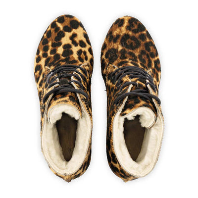 betty, fell clog stiefel damen mit biegsamer nachhaltiger holzsohle, farbe: ghepardo (animal print), holzclogs woody, woody schuhe, woody shoes, handgemachte holzschuhe aus österreich, kärnten