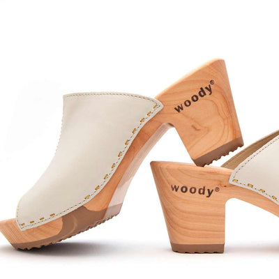 [Creme] Elly Clogs Damen Pantolette von woody. elly, farbe: creme, clogs pantolette damen mit absatz mit biegsamer nachhaltiger weidenholzsohle, holzclogs woody, woody schuhe, woody shoes, handgemachte holzschuhe aus österreich, kärnten