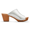 Elly Clogs Damen Pantolette von woody. elly, farbe: silber, clogs pantolette damen mit absatz mit biegsamer nachhaltiger weidenholzsohle, holzclogs woody, woody schuhe, woody shoes, handgemachte holzschuhe aus österreich, kärnten