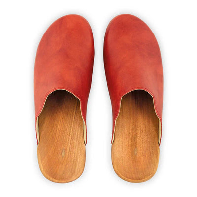 emma, farbe: rosso (rot)_clogs damen mit biegsamer nachhaltiger weidenholzsohle, holzclogs woody, woody schuhe, woody shoes, handgemachte holzschuhe aus österreich, kärnten