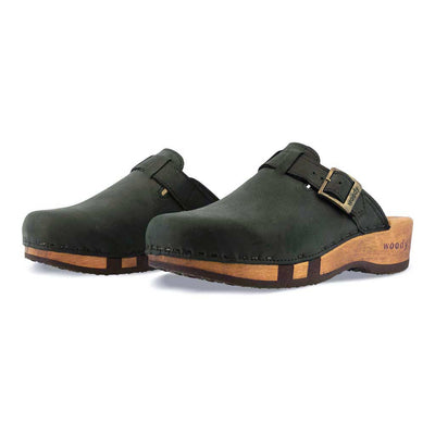 erika, farbe: nero alias schwarz_clogs damen mit biegsamer nachhaltiger weidenholzsohle, holzclogs woody, woody schuhe, woody shoes, handgemachte holzschuhe aus österreich, kärnten