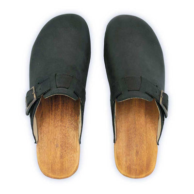 erika, farbe: nero alias schwarz_clogs damen mit biegsamer nachhaltiger weidenholzsohle, holzclogs woody, woody schuhe, woody shoes, handgemachte holzschuhe aus österreich, kärnten