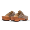 erika, farbe: sand alias warm gray_clogs damen mit biegsamer nachhaltiger weidenholzsohle, holzclogs woody, woody schuhe, woody shoes, handgemachte holzschuhe aus österreich, kärnten