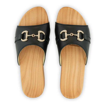 Farah – elegante Damen Clog Pantolette mit biegsamer Sohle aus nachhaltigem Weidenholz, Farbe: schwarz (mit goldener und strassbesetzter Zierschnalle)