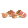 fiona-farbe: flamingo, pantoletten clogs damen mit biegsamer nachhaltiger Holzsohle,holzclogs woody, woody schuhe, woody shoes, handgemachte holzschuhe aus österreich, kärnten