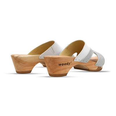 Cherin – elegante Damen Clog Pantolette mit biegsamer Sohle – Farbe: Weiss-Silber Glitzernd