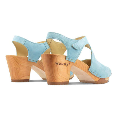 [Baby Blue] hannah, sandletten clogs damen mit biegsamer nachhaltiger holzsohle, holzclogs woody, woody schuhe, woody shoes, handgemachte holzschuhe aus österreich, kärnten, farbe: baby blue (hellblau)