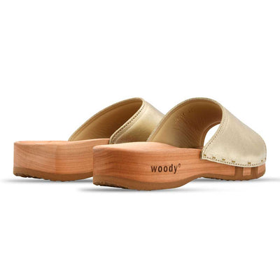 heidi, clogs pantolette damen mit biegsamer nachhaltiger holzsohle, farbe: gold, holzclogs woody, woody schuhe, woody shoes, handgemachte holzschuhe aus österreich, kärnten
