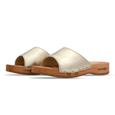heidi, clogs pantolette damen mit biegsamer nachhaltiger holzsohle, farbe: gold, holzclogs woody, woody schuhe, woody shoes, handgemachte holzschuhe aus österreich, kärnten