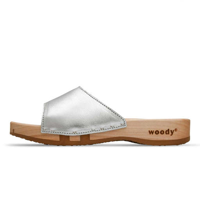 heidi, clogs pantolette damen mit biegsamer nachhaltiger holzsohle, farbe: silber, holzclogs woody, woody schuhe, woody shoes, handgemachte holzschuhe aus österreich, kärnten