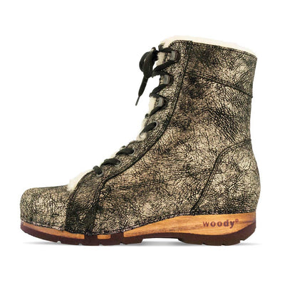 [Noirgold] Heike, clog lammfell gefütterter clog stiefel damen mit biegsamer nachhaltiger holzsohle, holzclogs woody, woody schuhe, woody shoes, handgemachte holzschuhe aus österreich, kärnten, farbe: noirgold (gold mit schwarzen cracks)