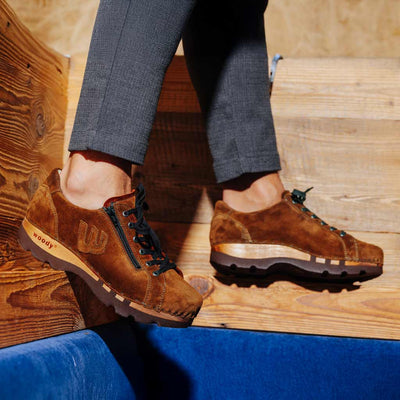 [Hazelnut] Clog Sneaker Jack Haselnuss Herren Clog von woody Schuhe. Clogs Herren Sneaker jack, clog sneakers für herren mit biegsamer nachhaltiger holzsohle, farbe: hazelnut (haselnussbraun), holzclogs woody, woody schuhe, woody shoes, handgemachte holzschuhe aus österreich, kärnten