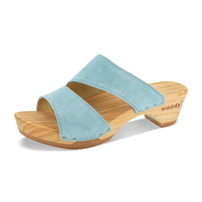 kate-farbe: baby blue (hellblau)_clogs pantoletten damen mit biegsamer nachhaltiger weidenholzsohle, holzclogs woody, woody schuhe, woody shoes, handgemachte holzschuhe aus österreich, kärnten