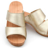 kate-farbe: gold_clogs pantoletten damen mit biegsamer nachhaltiger weidenholzsohle, holzclogs woody, woody schuhe, woody shoes, handgemachte holzschuhe aus österreich, kärnten