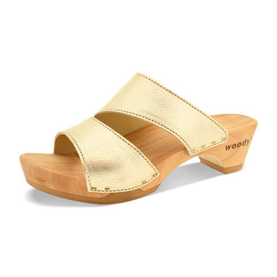kate-farbe: gold_clogs pantoletten damen mit biegsamer nachhaltiger weidenholzsohle, holzclogs woody, woody schuhe, woody shoes, handgemachte holzschuhe aus österreich, kärnten