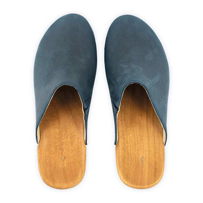 katharina, clogs damen mit biegsamer nachhaltiger holzsohle, farbe: avion-blau, holzclogs woody, woody schuhe, woody shoes, handgemachte holzschuhe aus österreich, kärnten