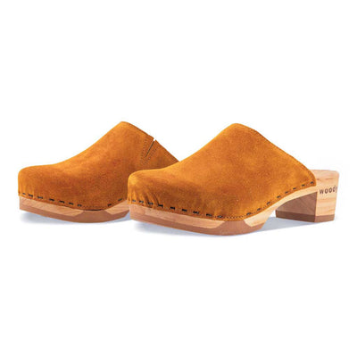 katharina, clogs damen mit biegsamer nachhaltiger holzsohle, farbe: papaya (orange), holzclogs woody, woody schuhe, woody shoes, handgemachte holzschuhe aus österreich, kärnten