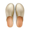 Lea clogs damen von woody holzschuhe damenclogs mit fexibler holzsohle. holzclogs farbe: gold, Damenclogs, Damen Clogs - Clogs Damen. Holzschuhe für Damen, Damen Clogs, Holzclogs, Damen Pantoletten mit Holzsohle. Holz Schuhe, Clog für Frauen