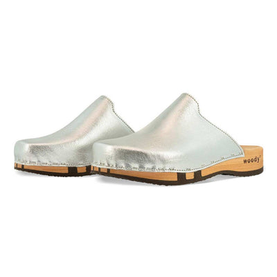 Lea clogs damen von woody holzschuhe damenclogs mit fexibler holzsohle. holzclogs farbe: silber, Damenclogs, Damen Clogs - Clogs Damen. Holzschuhe für Damen, Damen Clogs, Holzclogs, Damen Pantoletten mit Holzsohle. Holz Schuhe, Clog für Frauen