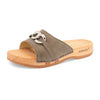 modell-lina-farbe: sand_clogs pantoletten damen mit biegsamer nachhaltiger weidenholzsohle, holzclogs woody, woody schuhe, woody shoes, handgemachte holzschuhe aus österreich, kärnten, metal-accessoires-inchrome-optic. Damenclogs, Damen Clogs - Clogs Dame
