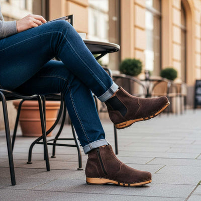 [Chocolate] Louis Herren Stiefelette, Herrenclog von woody Schuhe. Clogs mit biegsamer Holzsohle und Holzfußbett. Herrenclogs, Holzclogs kaufen. Clogs online bestellen, Farbe: chocolate (braun)