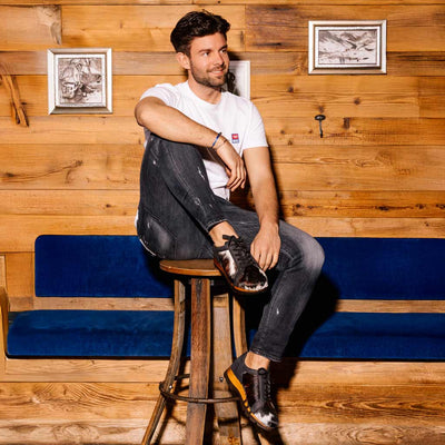 [Fell Natur] luca fell, sneakers clogs herren mit biegsamer nachhaltiger holzsohle und tricolore kuhfell, farbe: fell natur, holzclogs woody, woody schuhe, woody shoes, handgemachte holzschuhe aus österreich, kärnten