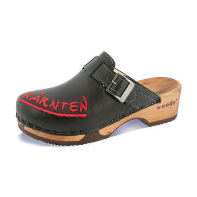 manu kärnten, clogs damen mit stick und biegsamer nachhaltiger holzsohle, der bestseller, farbe: schwarz, holzclogs woody, woody schuhe, woody shoes, handgemachte holzschuhe aus österreich, kärnten
