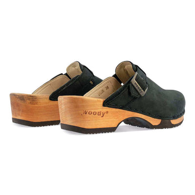 manu, clogs damen mit biegsamer nachhaltiger holzsohle, der bestseller, farbe: nero-schwarz, holzclogs woody, woody schuhe, woody shoes, handgemachte holzschuhe aus österreich, kärnten