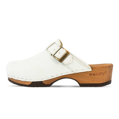 manu, clogs damen mit biegsamer nachhaltiger holzsohle, der bestseller, farbe: weiss, holzclogs woody, woody schuhe, woody shoes, handgemachte holzschuhe aus österreich, kärnten
