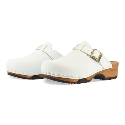 manu, clogs damen mit biegsamer nachhaltiger holzsohle, der bestseller, farbe: weiss, holzclogs woody, woody schuhe, woody shoes, handgemachte holzschuhe aus österreich, kärnten