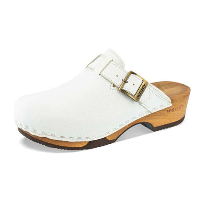 manu, clogs damen mit biegsamer nachhaltiger holzsohle, der bestseller, farbe: weiss, holzclogs woody, woody schuhe, woody shoes, handgemachte holzschuhe aus österreich, kärnten