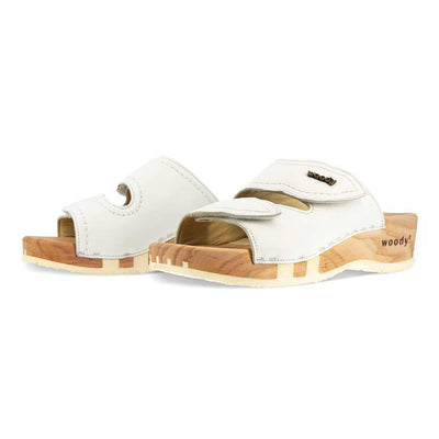 melanie, pantoletten clogs damen mit biegsamer nachhaltiger holzsohle, der bestseller, farbe: weiss, holzclogs woody, woody schuhe, woody shoes, handgemachte holzschuhe aus österreich, kärnten