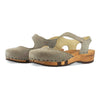 nicole, sandalen clogs damen mit biegsamer nachhaltiger holzsohle, der bestseller, holzclogs woody, woody schuhe, woody shoes, handgemachte holzschuhe aus österreich, kärnten, farbe: sand