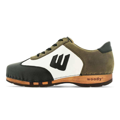 Clog Sneaker Niki Olive Herren Clog von woody Schuhe. Clogs Herren Sneaker. Herrenclog Sneaker woody, Holzschuh, Holz Clog, Holzsohle.niki, sneakers clogs herren mit biegsamer nachhaltiger holzsohle, der bestseller, farbe: nero-oliva alias schwarz-olivgruen, holzclogs woody, woody schuhe, woody shoes, handgemachte holzschuhe aus österreich, kärnten