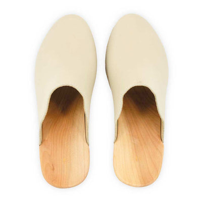 nina, clogs damen mit absatz und biegsamer nachhaltiger holzsohle, der bestseller, holzclogs woody, woody schuhe, woody shoes, handgemachte holzschuhe aus österreich, kärnten, farbe: creme