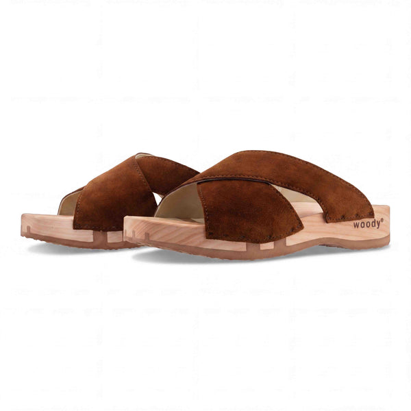 woody Mila Damen-Pantolette in Hazelnut von oben mit Lederoberflaeche - handgefertigt in Oesterreich