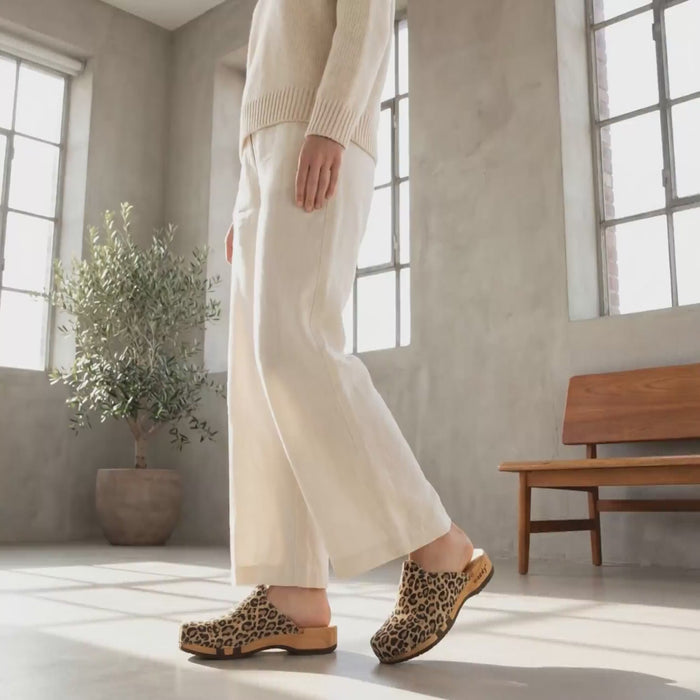 Woody Damen Lucy Clog Pantolette – Handgefertigte Holzschuhe Aus Österreich Mit Rutschfester Kautschuksohle