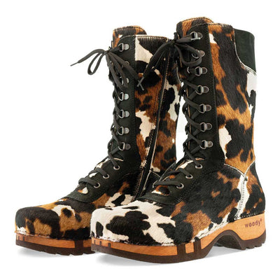 [Fell Kombi] Clogs Damen Stiefel Ramona im Leopard Design. Holzschuhe Damen, Damenstiefel clogs damen ramona fell, farbe: fell kombi (Kuhfell-Print). stiefel, winterclog, winterclogs. damenstiefel clogs weiss. damen fellschuhe bestellen, fellclogs, weisse fellstiefel mit holzschuhe, holzclogs fell kaufen.