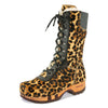 Rosanna Fell Damen Clog Stiefel von woody Schuhe. Damen Stiefel mit hohem Schaft bestellen. Holzclog Stiefel. Holzstiefel. Stiefel für Damen handgemacht. Handgemachte Stiefel kaufen. - farb: ghepardo (animalprint)