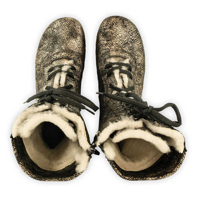 [Noirgold] clogs damen rosanna winter stiefel. winter stiefel, winterclogs, winterclog. damenstiefel clogs leder. damen stiefel leder gefüttert bestellen, winterclogs, stiefel mit holzschuhe, holzclogs stiefeln kaufen. farbe: noirgold (gold mit schwaren cracks)