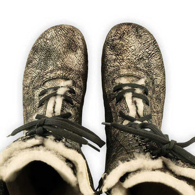 [Noirgold] Rosanna Damen Clog Stiefel. winter stiefel, winterclogs, winterclog. damenstiefel clogs leder. damen stiefel leder gefüttert bestellen, winterclogs, stiefel mit holzschuhe, holzclogs stiefeln kaufen. farbe: noirgold (gold mit schwaren cracks)