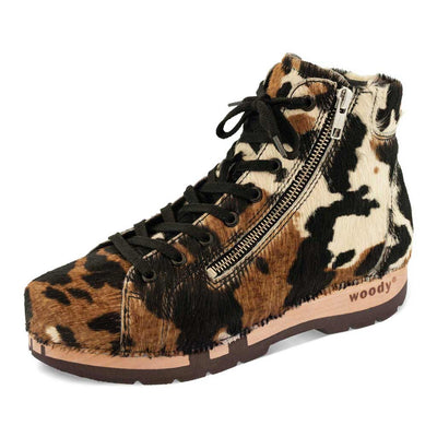 roxy, clog sneakers für damen mit hohem schaft und biegsamer nachhaltiger holzsohle, farbe: fell kombi (kuh-print-design), holzclogs woody, woody schuhe, woody shoes, handgemachte holzschuhe aus österreich, kärnten
