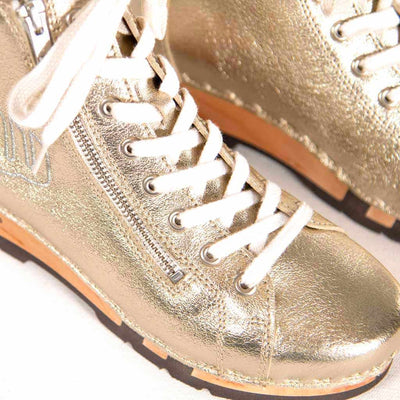 [Gold] roxy, clog sneakers für damen mit hohem schaft und biegsamer nachhaltiger holzsohle, farbe: gold (glattleder), holzclogs woody, woody schuhe, woody shoes, handgemachte holzschuhe aus österreich, kärnten