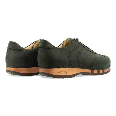 sam, sneakers clogs herren mit biegsamer nachhaltiger holzsohle, der bestseller, farbe: nero (schwarz), holzclogs woody, woody schuhe, woody shoes, handgemachte holzschuhe aus österreich, kärnten