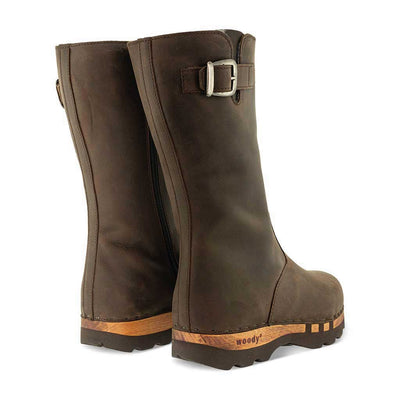 [Caffe] Sandro Herren Clog Stiefel von woody Schuhe. Herrenclogs mit biegsamer Holzsohle von woody Schuhe, Herrenclog von woody Schuhe. Clogs mit biegsamer Holzsohle und holzfußbett. Herrenclogs, Holzclogs kaufen. Clogs online bestellen. Handgemachte Herrenstiefel, farbe: caffe (kaffebraun)