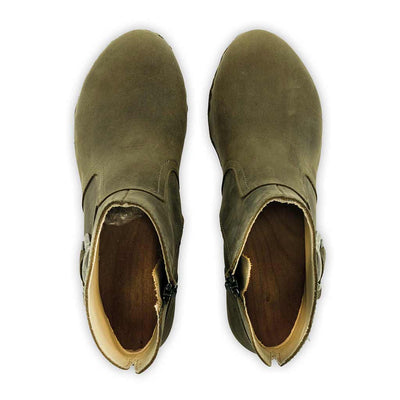 Stiefelette Damen Tina woody Schuhe. Damen Stiefelette mit Absatz. Clog mit Kalbslederfutter als Damenstiefel. Damenclogs, Damen Clogs - Clogs Damen. Holzschuhe für Damen, Damen Clogs, Holzclogs, Damen Pantoletten mit Holzsohle. Farbe: oliva (gruen)